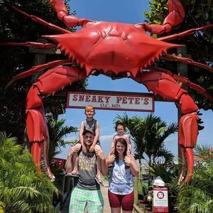 Meet your Posher, Adrienne